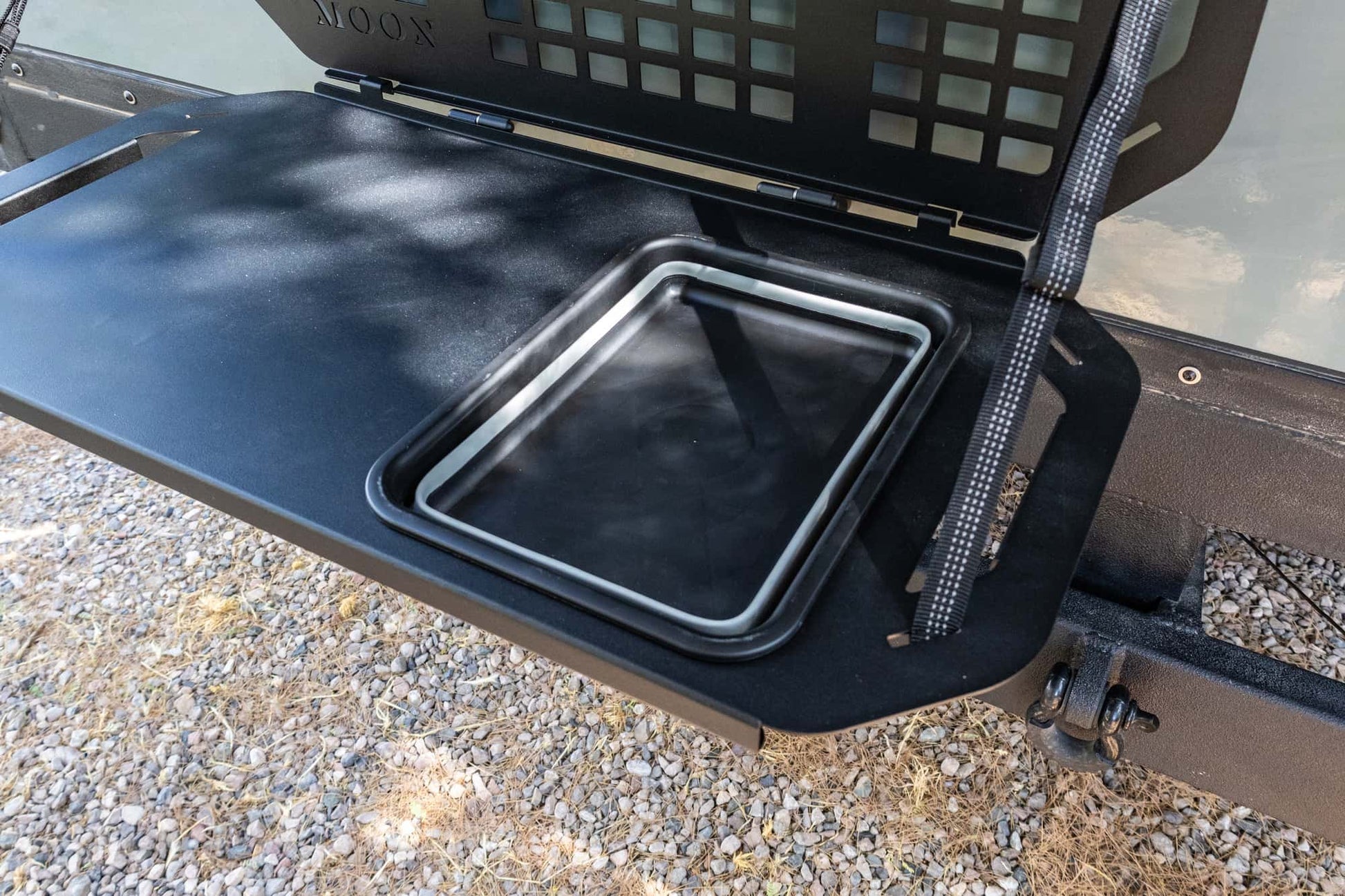 mo-surface-with-sink-*
